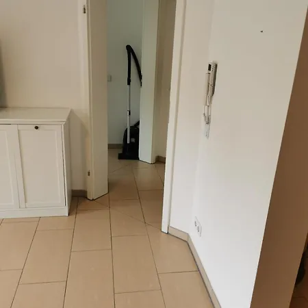 Apartmán Ruhige Mit Gartenblick 2 Minuten Zu Helios, 10 Min Hbf, Zentrum Krefeld